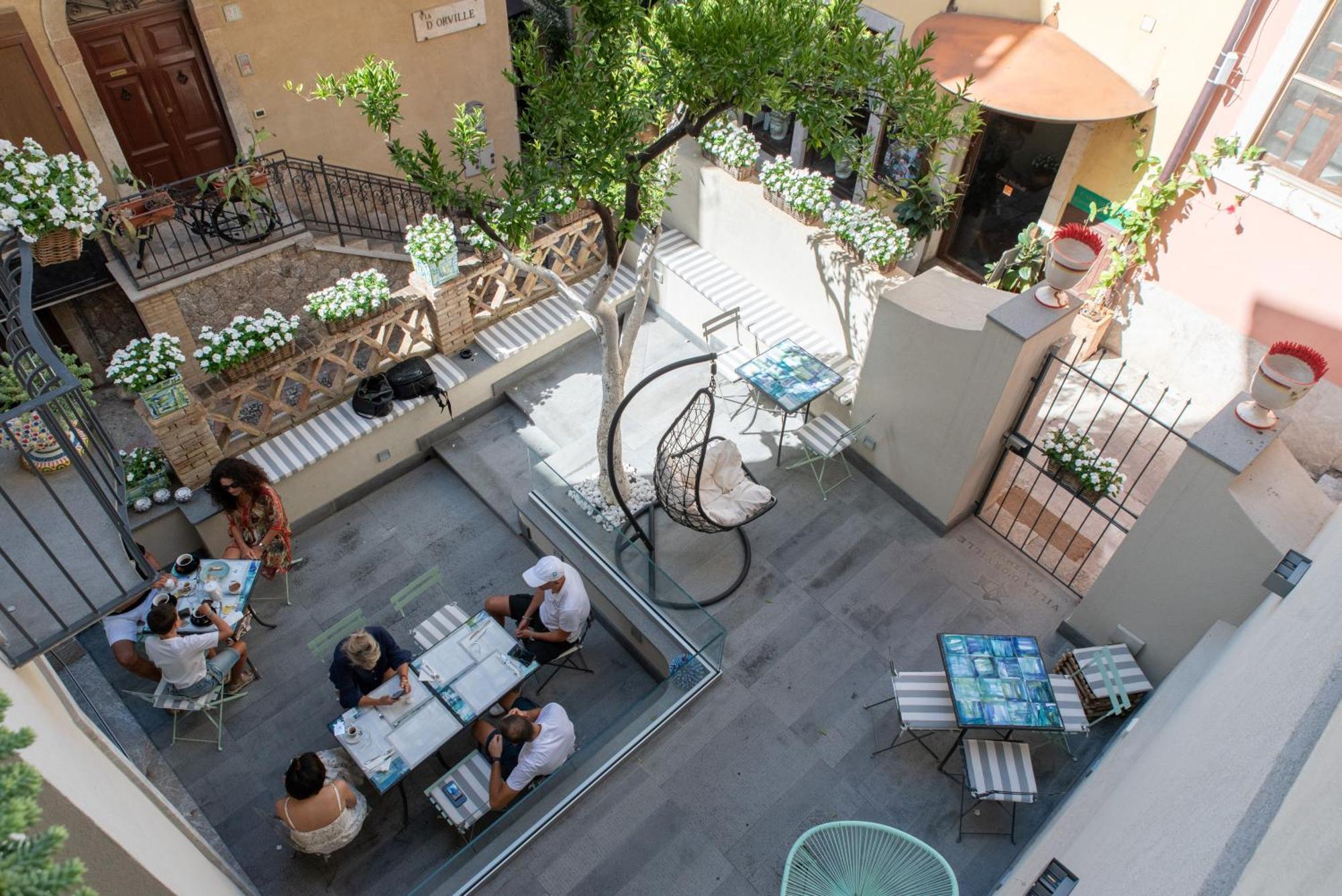 Villa D'Orville Luxury Suites Taormina Exterior foto