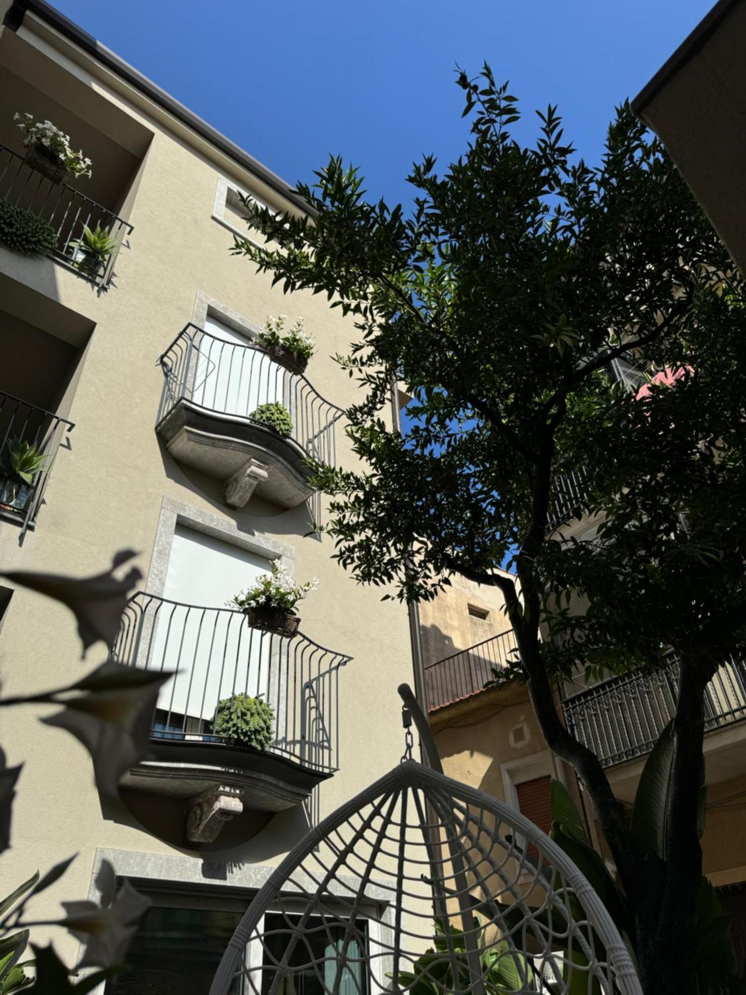 Villa D'Orville Luxury Suites Taormina Exterior foto